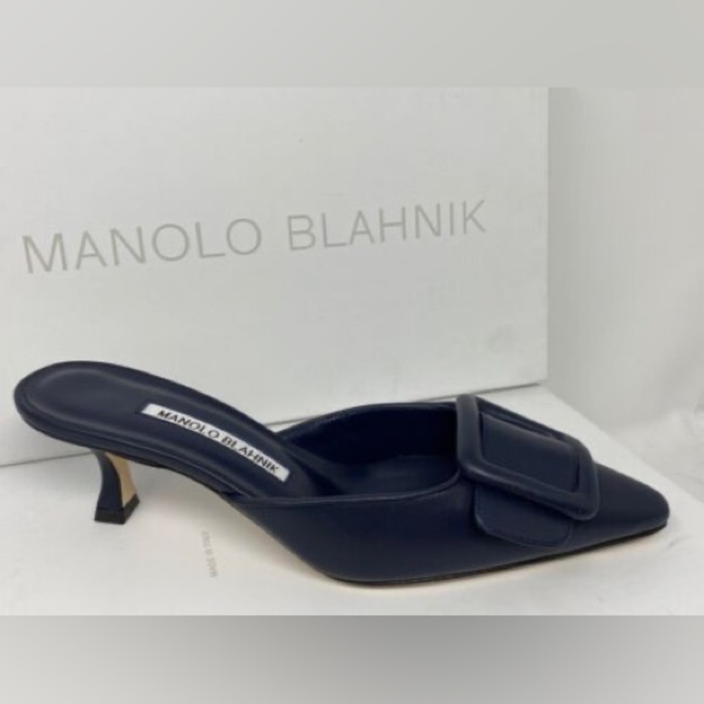 Rare Style Manolo Blahnik Navy Blue Leather Maysale Heel